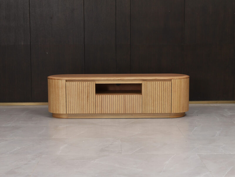 ULURU TV UNIT | Solid TAS Oak & Veneer 1600
