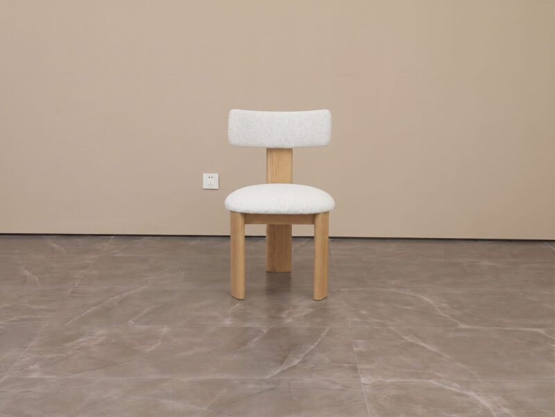 LOTUS DINING CHAIR | Tas. Oak Natural Color, Cream Fabric